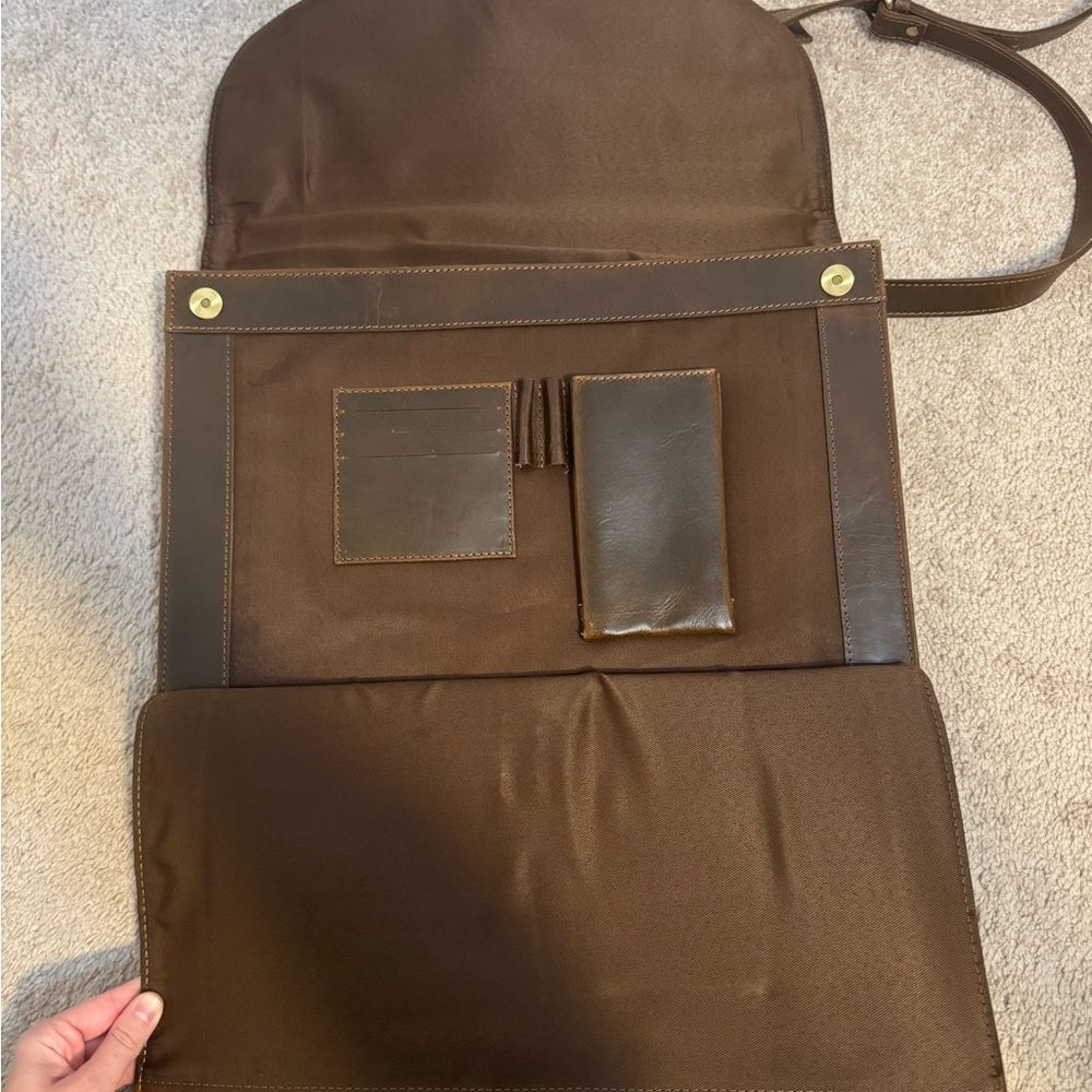 Leather Farm Brown Leather Laptop Case Crossbody Bag - Picture 5 of 11
